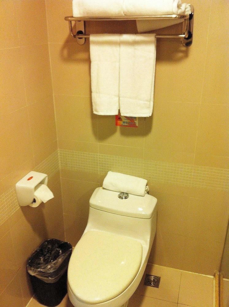 Home Inn Hotel Guiyang Fushui Middle Road 外观 照片