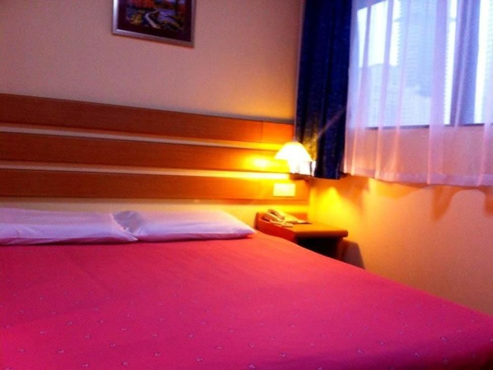 Home Inn Hotel Guiyang Fushui Middle Road 外观 照片